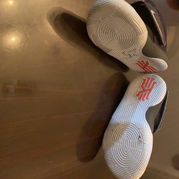 Tennis Nike for boy  size 9c - Picture 5 of 5